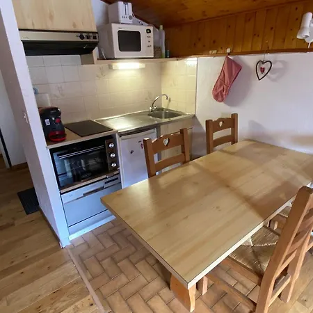 Joli Au Centre De Chatel, Balcon Et Vue Vallee - Fr-1-693-76 شاتيل