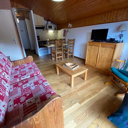 Joli Au Centre De Chatel, Balcon Et Vue Vallee - Fr-1-693-76 شقة *